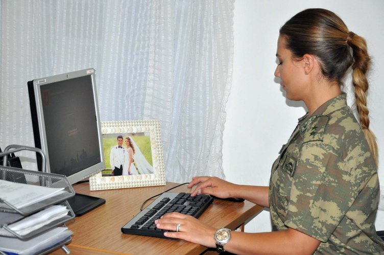 İşte sınırda kuş uçurtmayan kadın komutanlar
