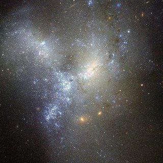 Evrende en az 2 trilyon galaksi olabilir'