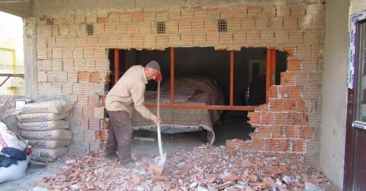 Hapsettiği otomobili 37 yıl sonra çıkardı