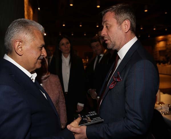 Başbakan'ın sanatçılardan tek isteği oldu