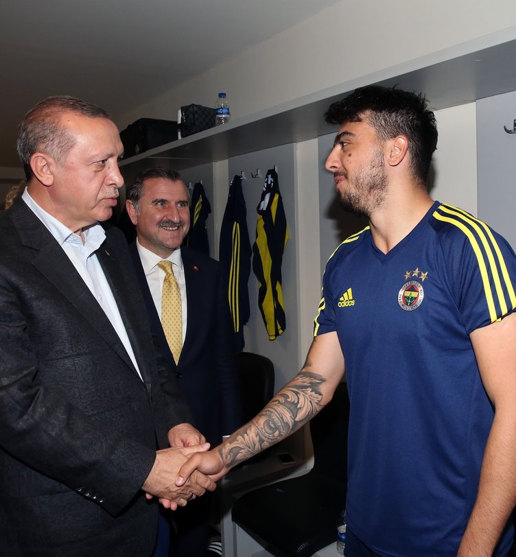 Cumhurbaşkanı Erdoğan Fenerbahçe maçında