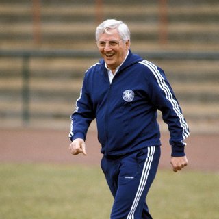 Galatasaray, Derwall'i unutmadı