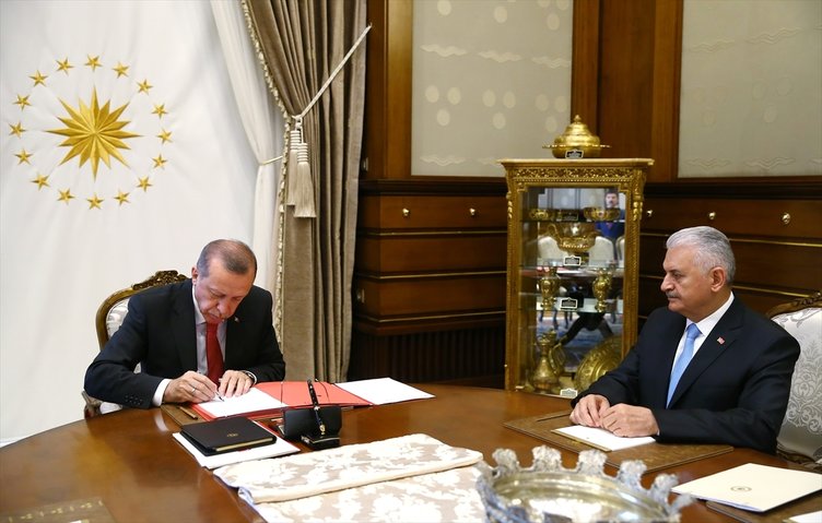 Başbakan Yıldırım yeni Kabineyi açıkladı! - İşte yeni Bakanlar Kurulu...