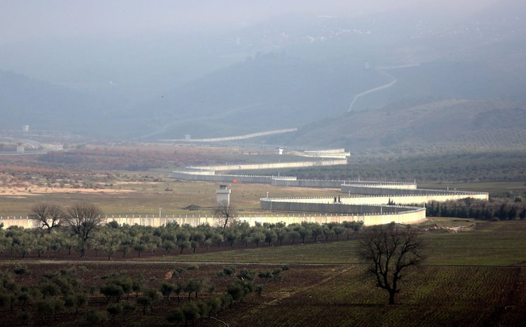 Suriye sınırına 'Türk Seddi'