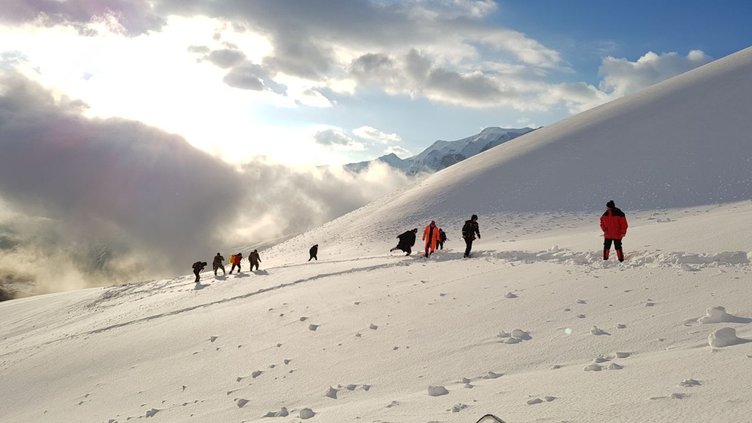 Helikopter kazasında enkazdaki 12 şehide böyle ulaştılar