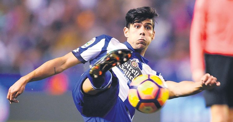 Juanfran yolda Sabri gitti!