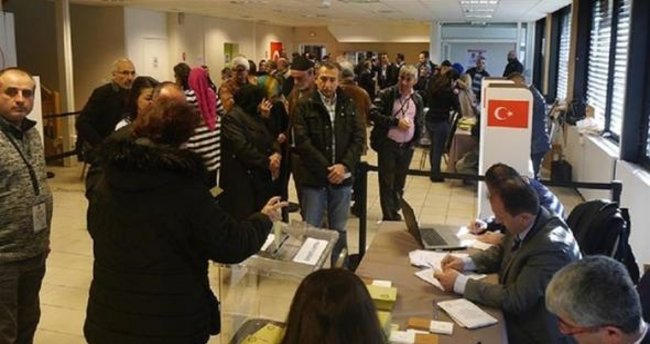 Yurt dışı oylarında ilk gün tarihi rakam