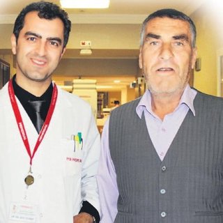 Tümör, ayaklarını 4 numara büyüttü