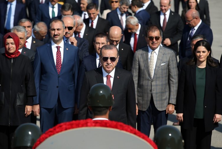 Cumhurbaşkanı Erdoğan'dan Anıtkabir ziyareti