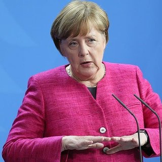 Merkel'den kritik AB açıklaması