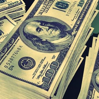 FETÖ’nün 34 kasasından 17.4 milyon dolar çıktı