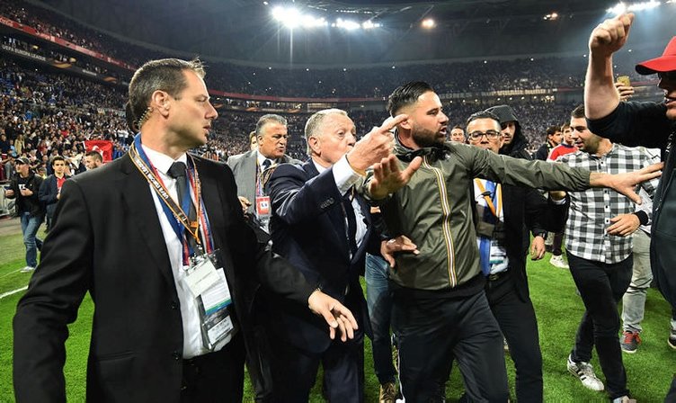 Lyon - Beşiktaş maçındaki olayları başlatan taraf...