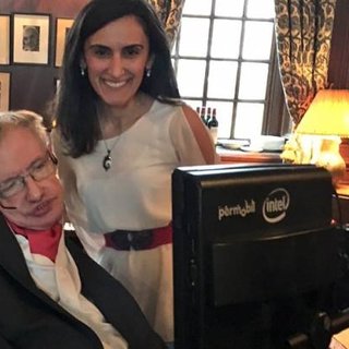 Türk bilim insanı Stephen Hawking'i konuşturacak!