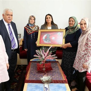 Yeşim Pekmez'den anlamlı ziyaret