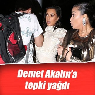 Demet Akalın'a müşterilerden tepki yağdı