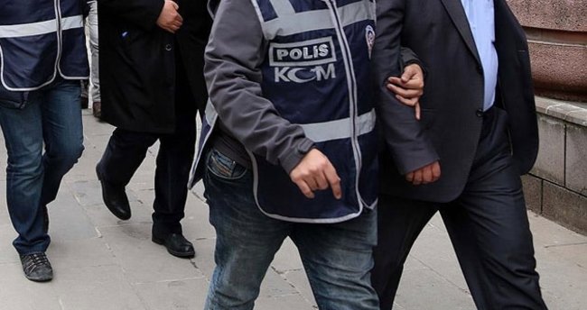 Son dakika haberi: 3 akademisyen gözaltına alındı