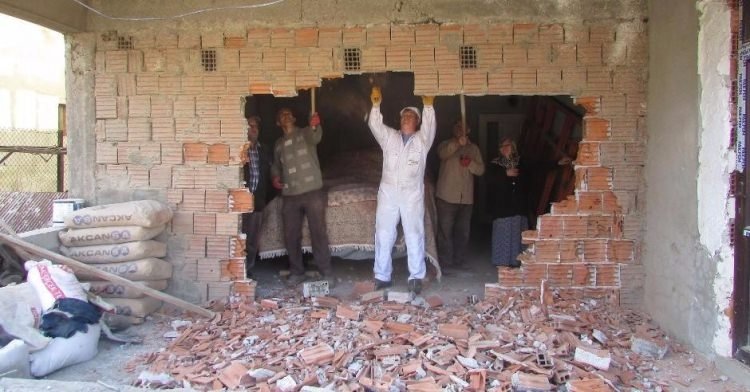 Hapsettiği otomobili 37 yıl sonra çıkardı