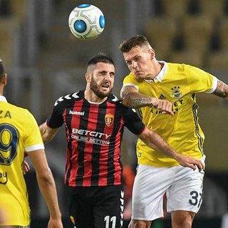 Yazarlar Vardar-Fenerbahçe maçýný yorumladý