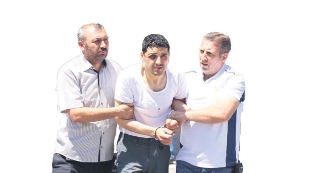 Darbeci hain it dalaşı ile indirildi