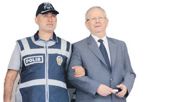 Darbeci komutanları kaçırma oyununu polis bozdu