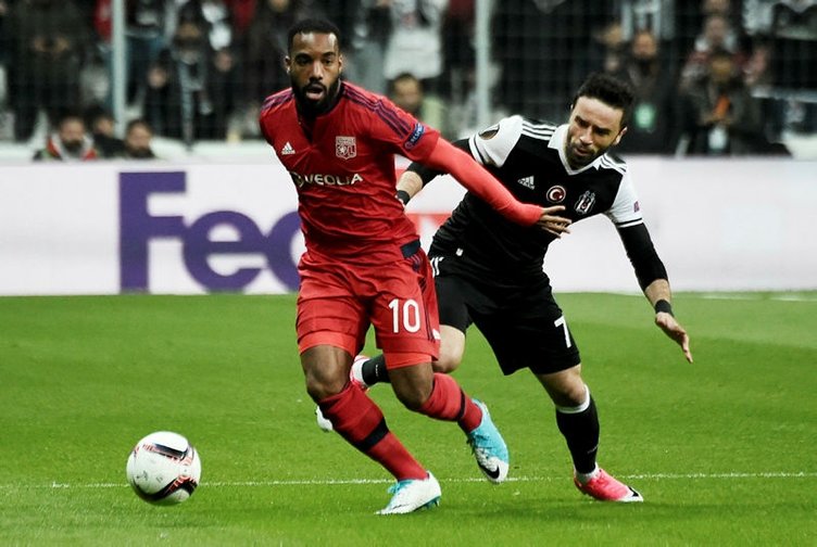 Son penaltı Mitrovic'e nasıl kaldı?