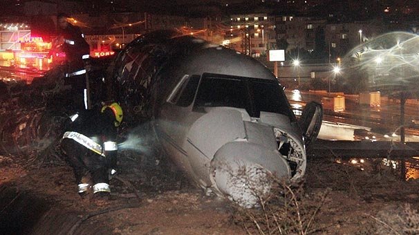 Atatürk Havalimanı’nda özel jet düştü!