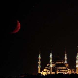 İslam dünyasında Ramazan Bayramı için iki ayrı tarih